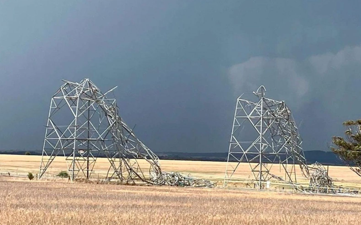 Victoria Storm 2025 - collapsed transmission towers